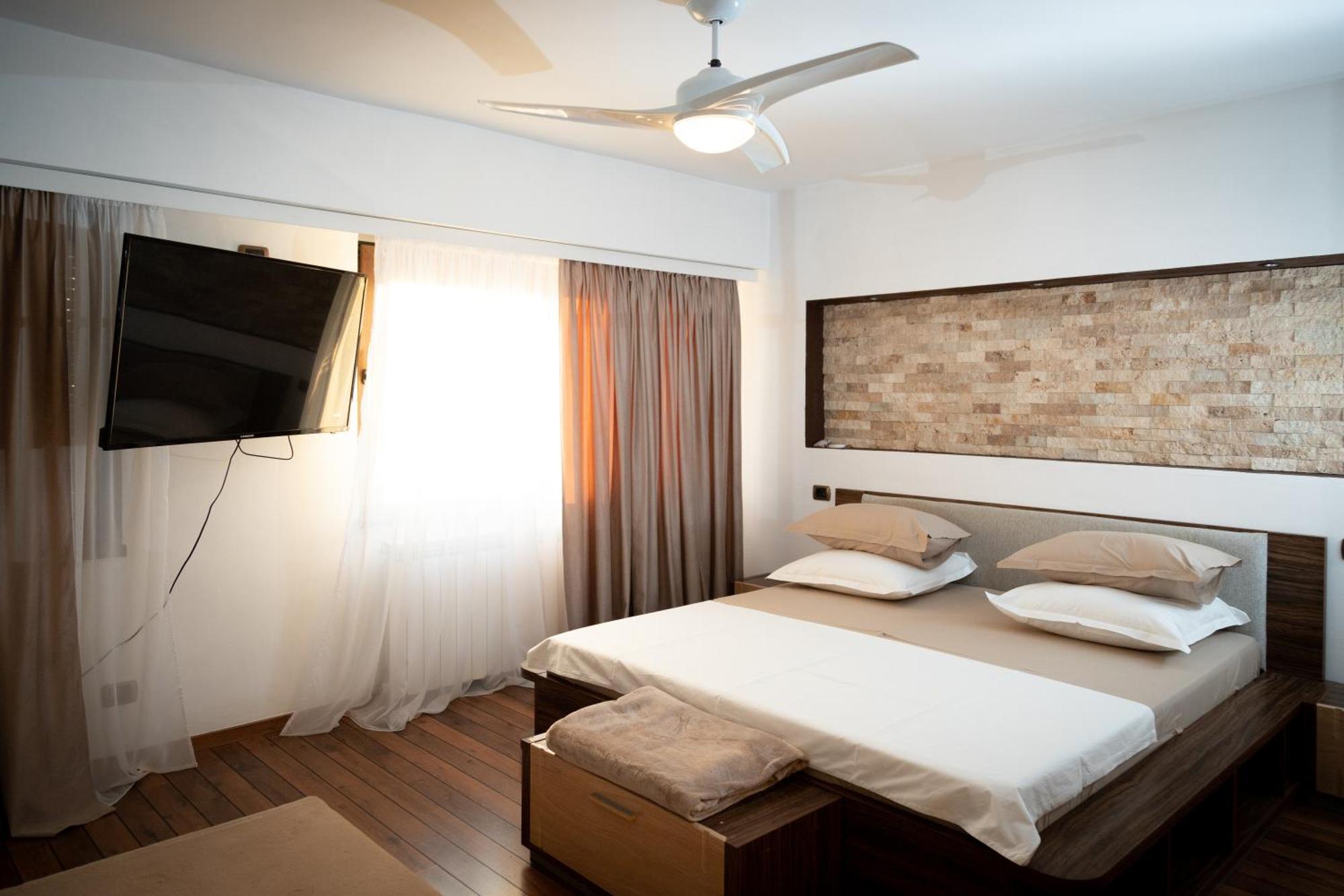 Apartament Central 1 Дробета-Турну-Северин Экстерьер фото